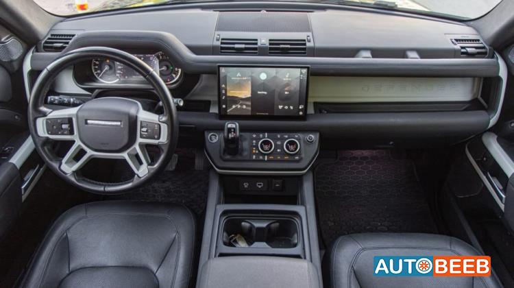 Land Rover Defender 2023