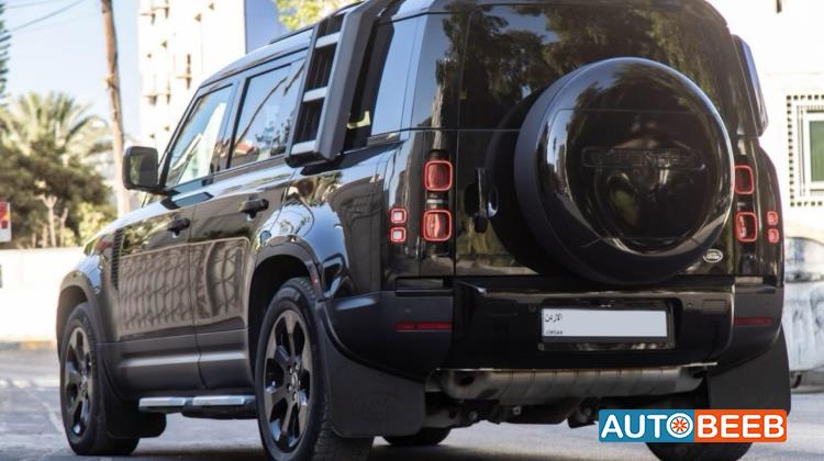 Land Rover Defender 2023