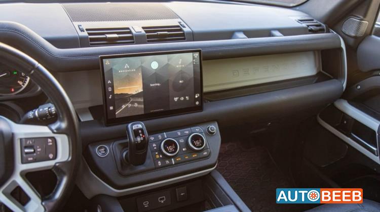 Land Rover Defender 2023