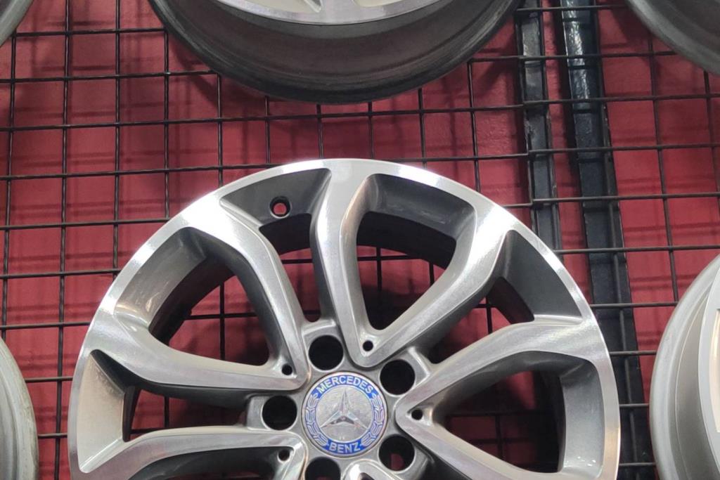 Wheel and Rims Rims Mercedes Benz C200