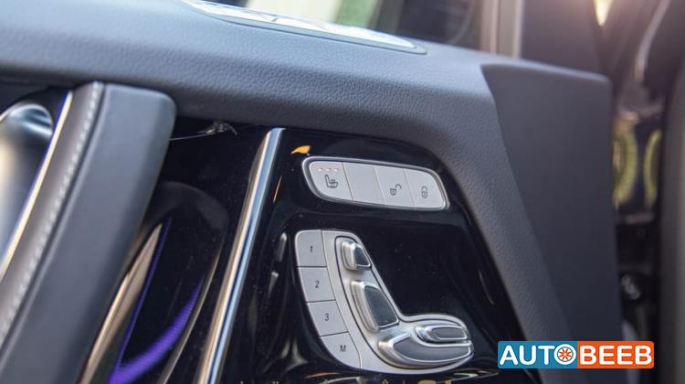 Mercedes Benz G500 2025