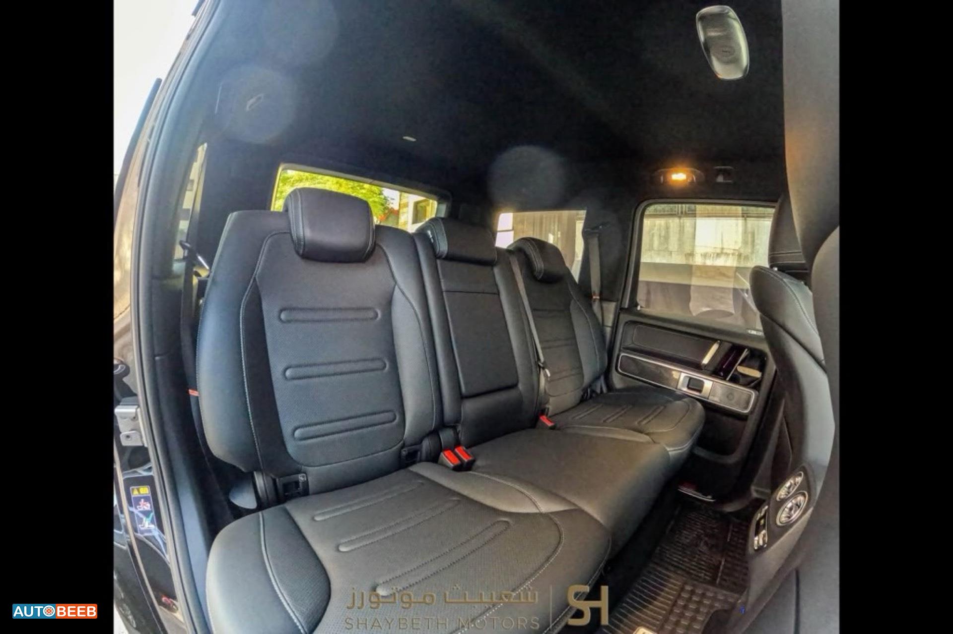 Mercedes Benz G500 2025