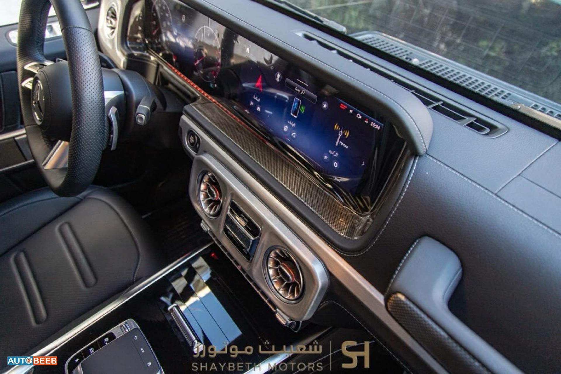 Mercedes Benz G500 2025