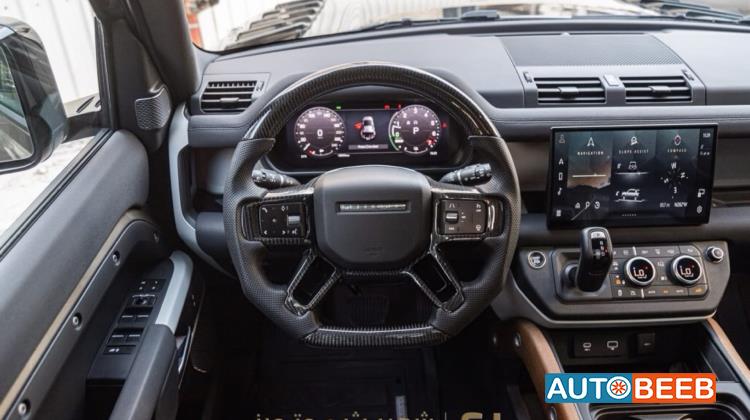 Land Rover Defender 2023