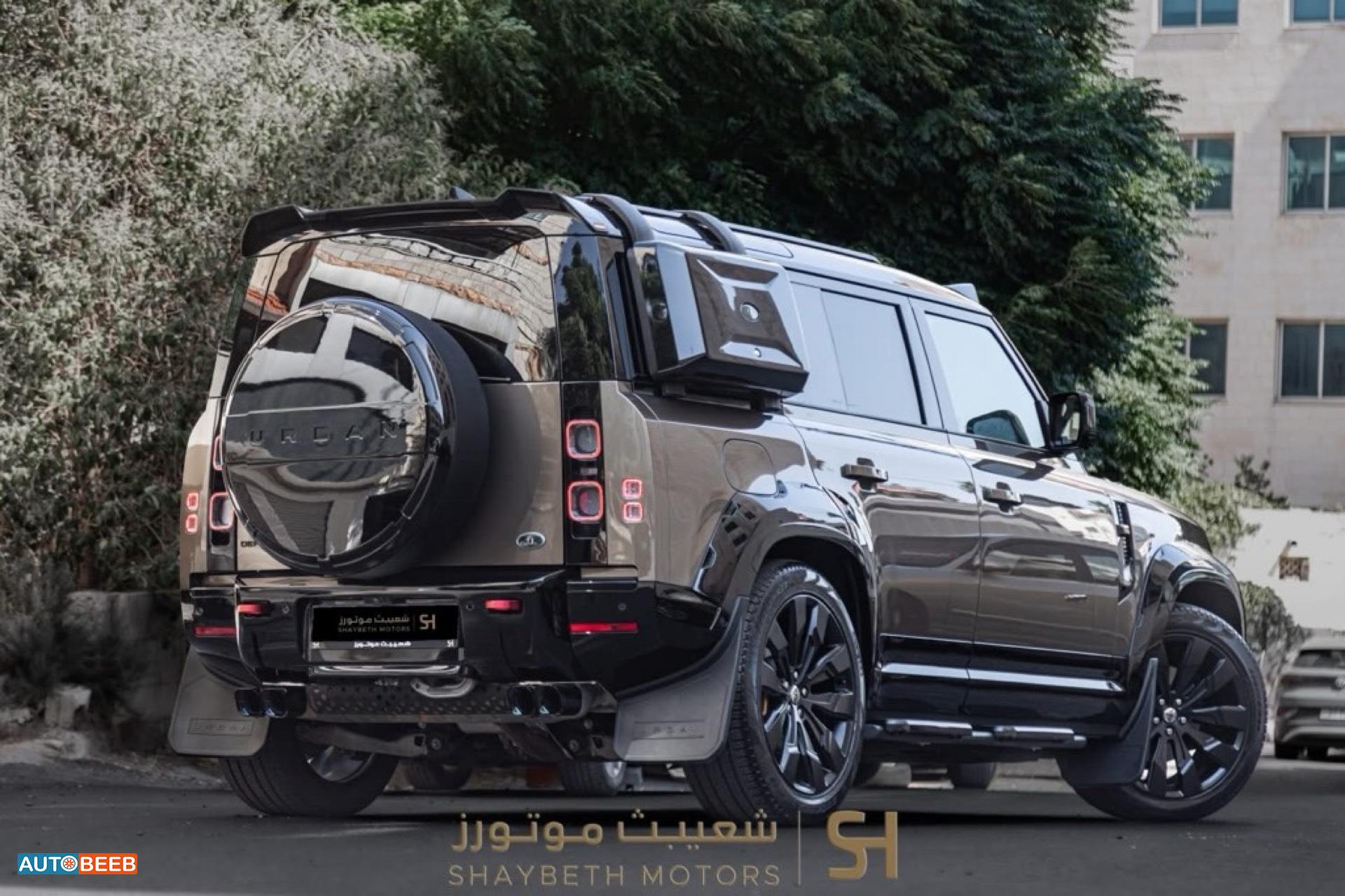 Land Rover Defender 2023