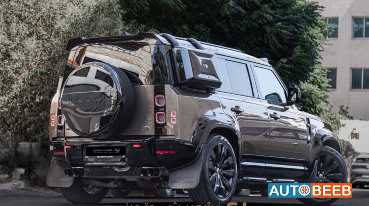 Land Rover Defender 2023