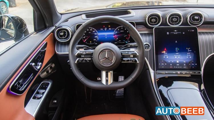 Mercedes Benz GLC200 2024