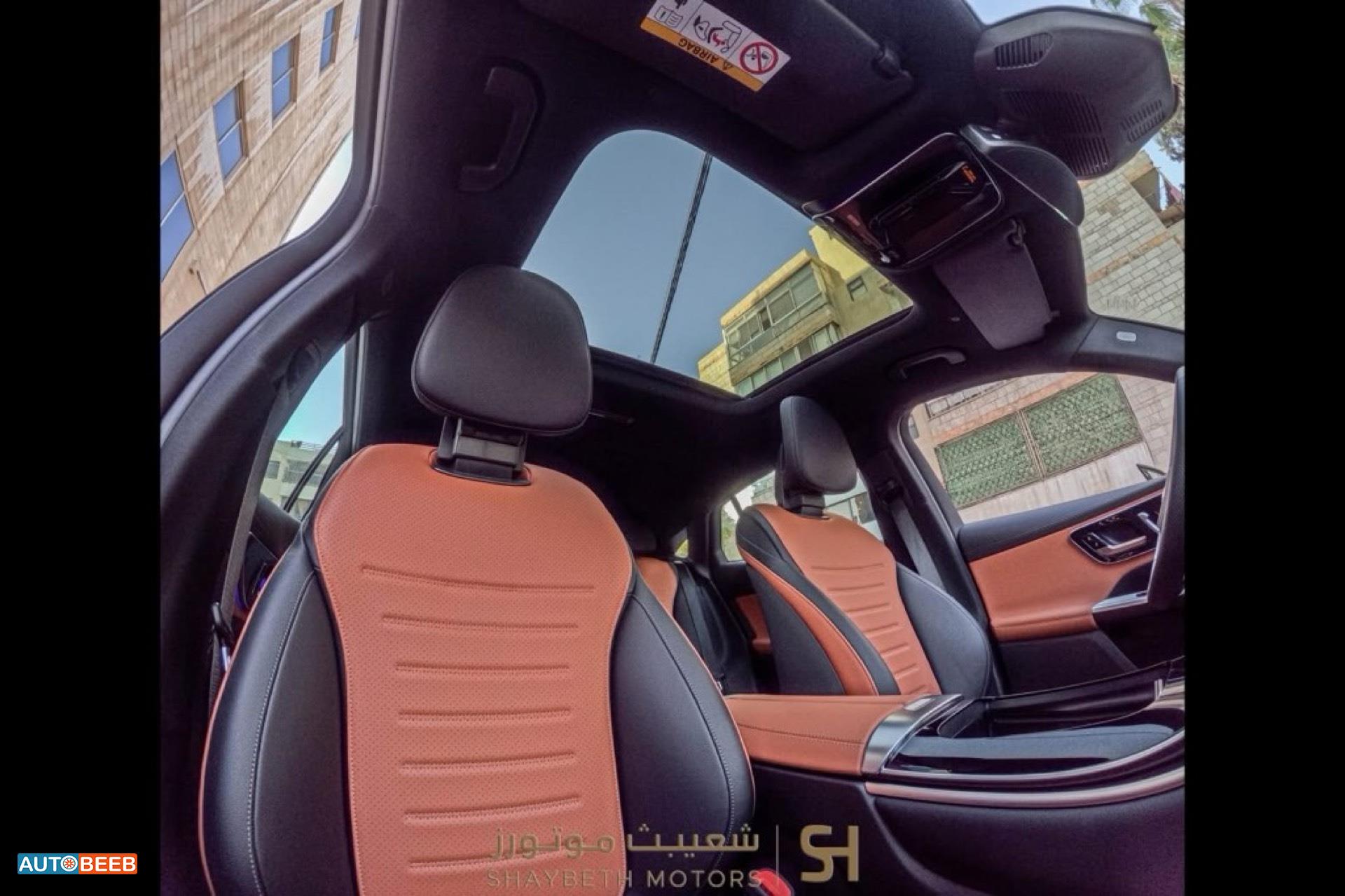 Mercedes Benz GLC200 2024