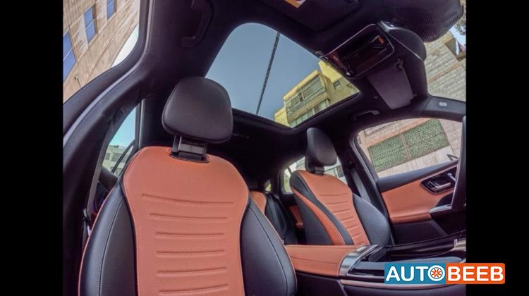 Mercedes Benz GLC200 2024