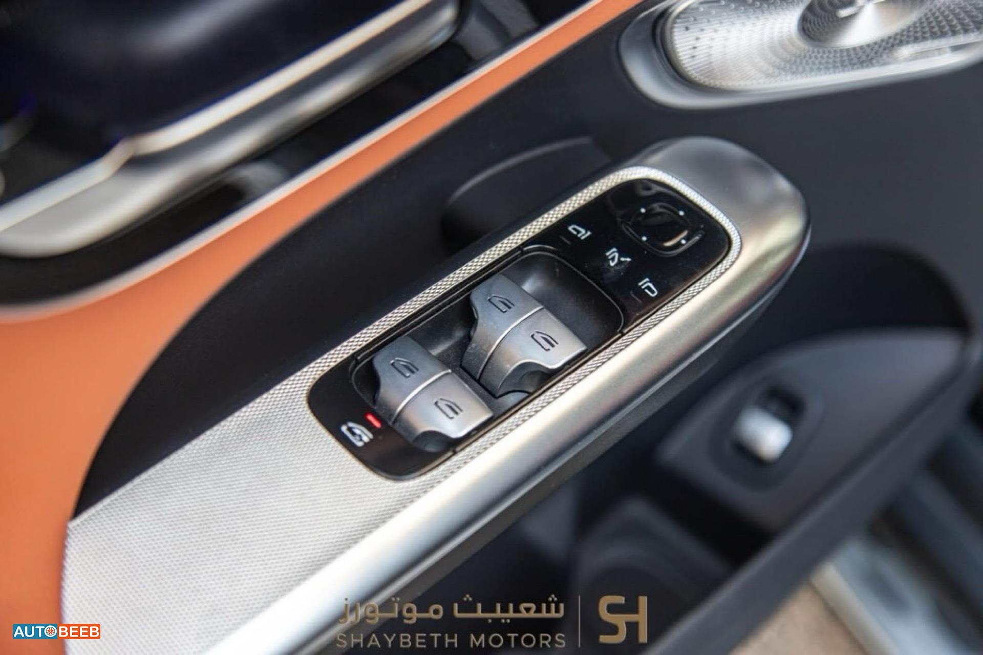 Mercedes Benz GLC200 2024