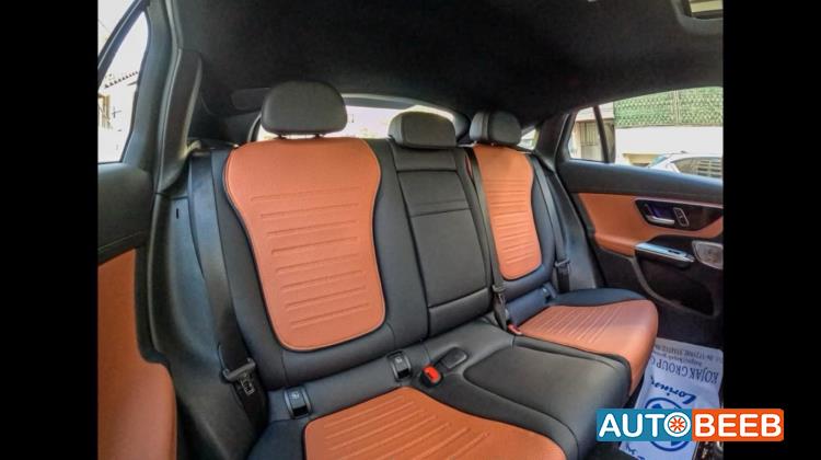 Mercedes Benz GLC200 2024