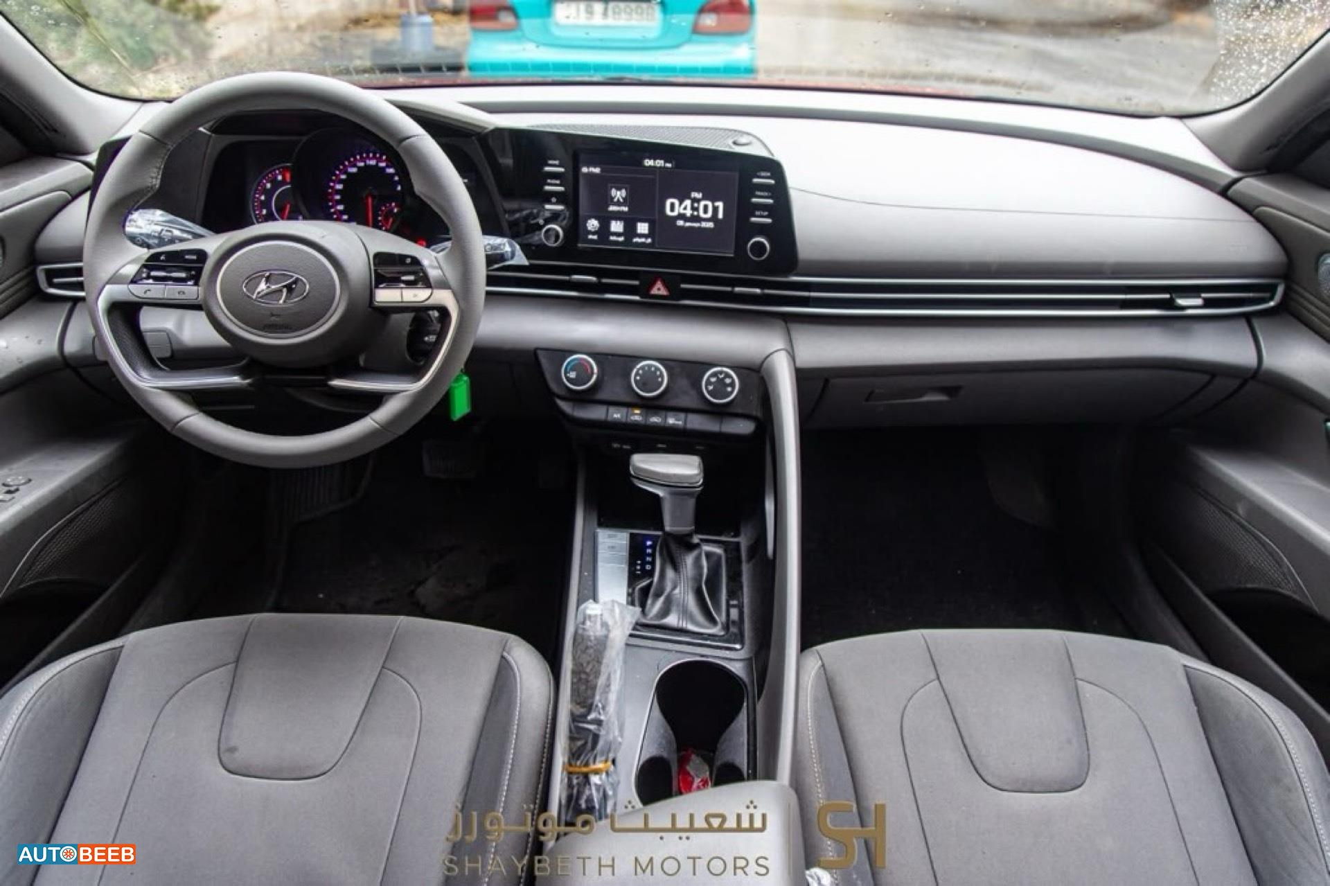 Hyundai Elantra 2022