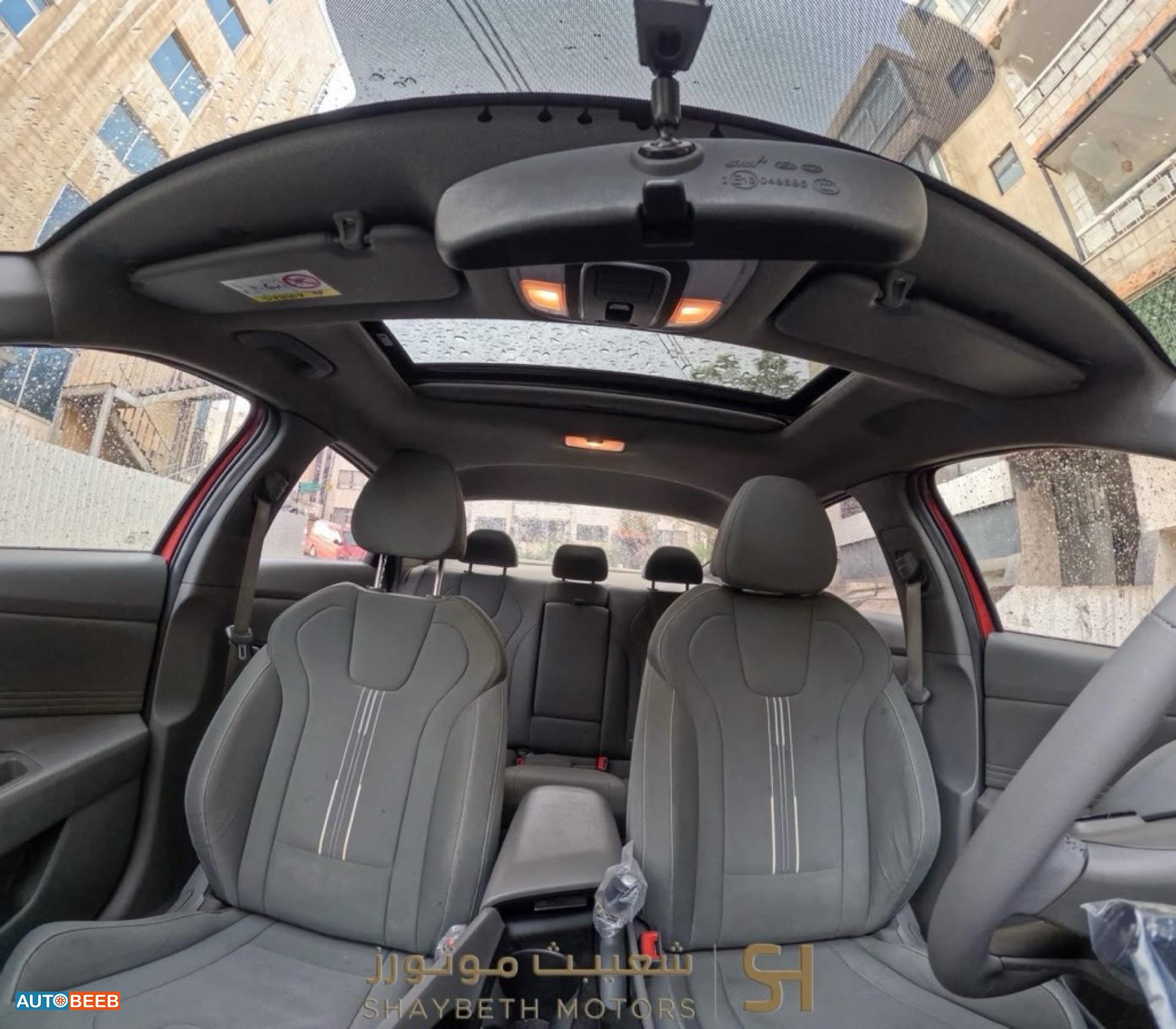 Hyundai Elantra 2022