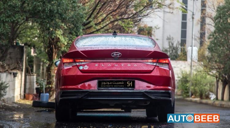 Hyundai Elantra 2022
