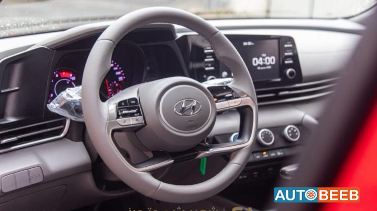 Hyundai Elantra 2022
