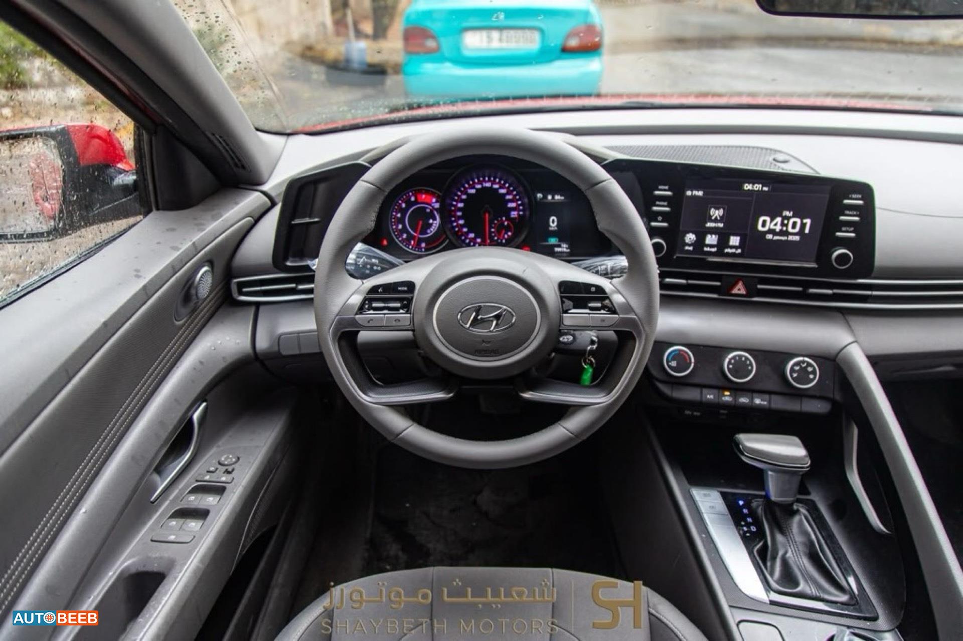 Hyundai Elantra 2022