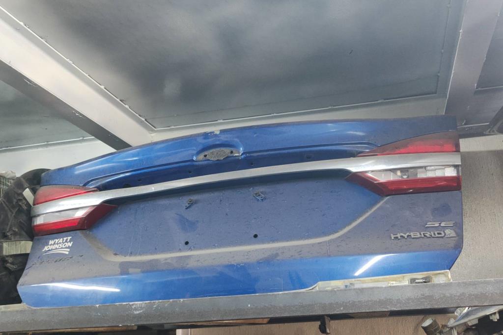 Body  Trunk Ford Fusion