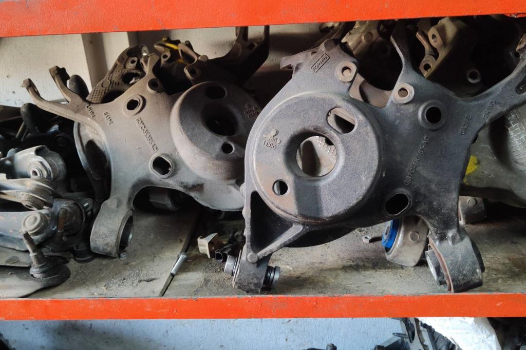 كفة عجل خلفية فورد فيوجن 2013 2014 2015 2016 2017 2018 2019 2020