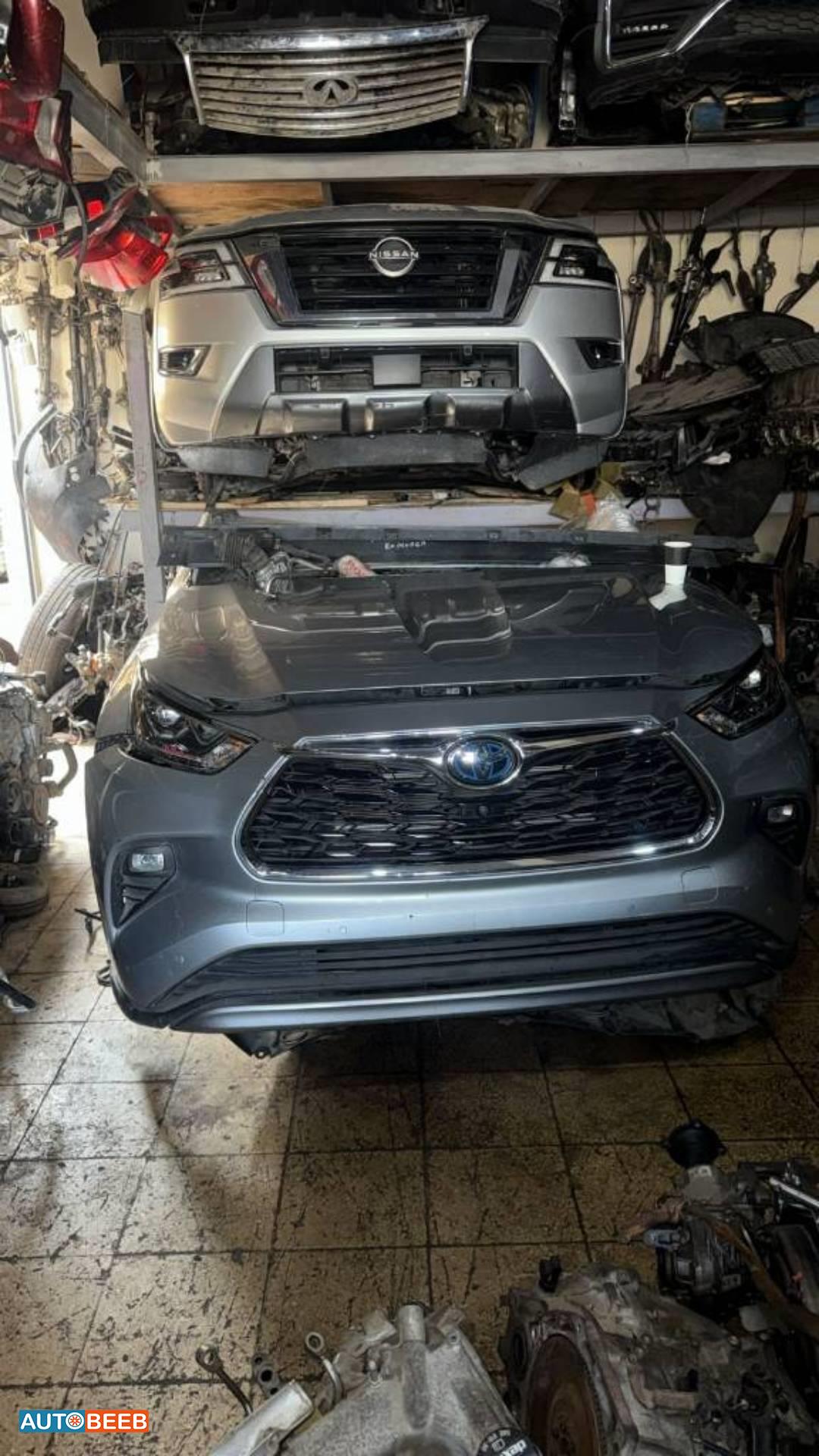 Body  Front clip Toyota Highlander