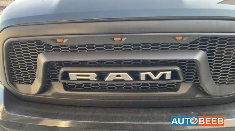 Body  Grilles Dodge RAM