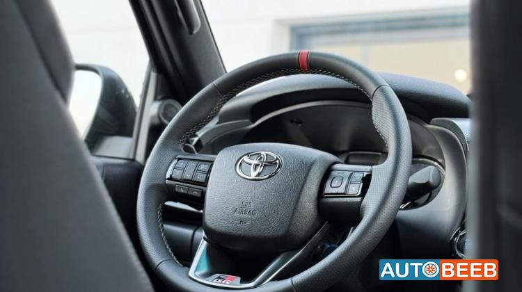 Toyota Hilux 2025
