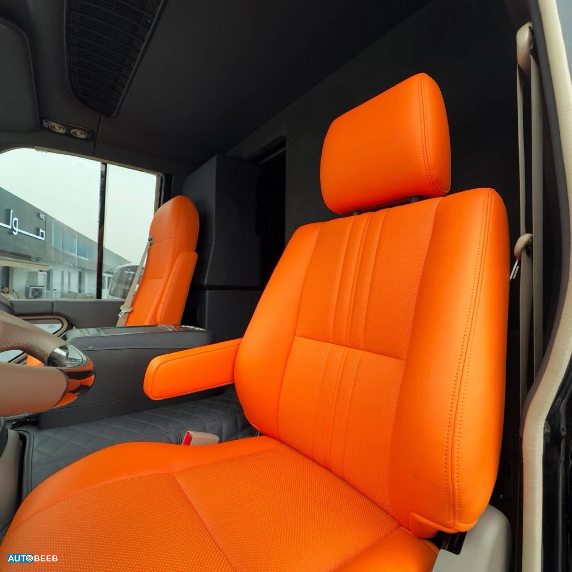 City Bus Toyota 2025