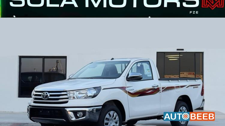 تويوتا هيلوكس 2025