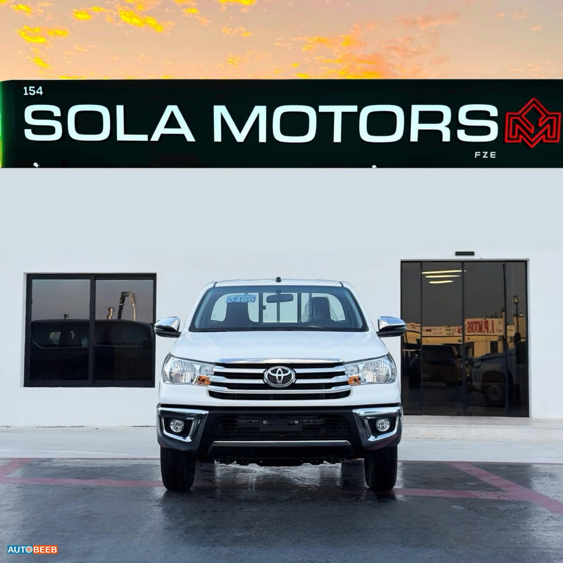 تويوتا هيلوكس 2025