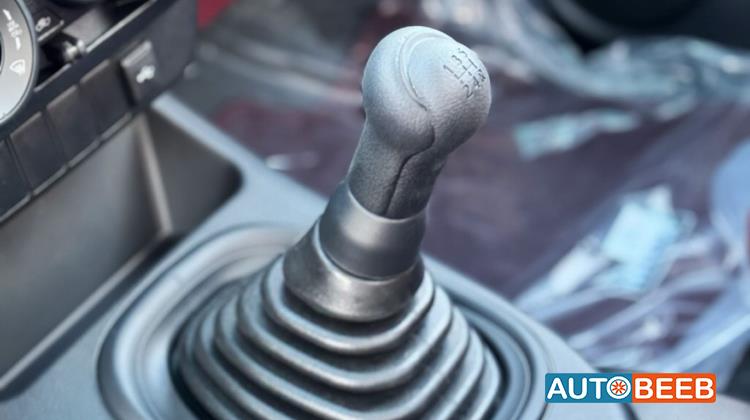 تويوتا هيلوكس 2025