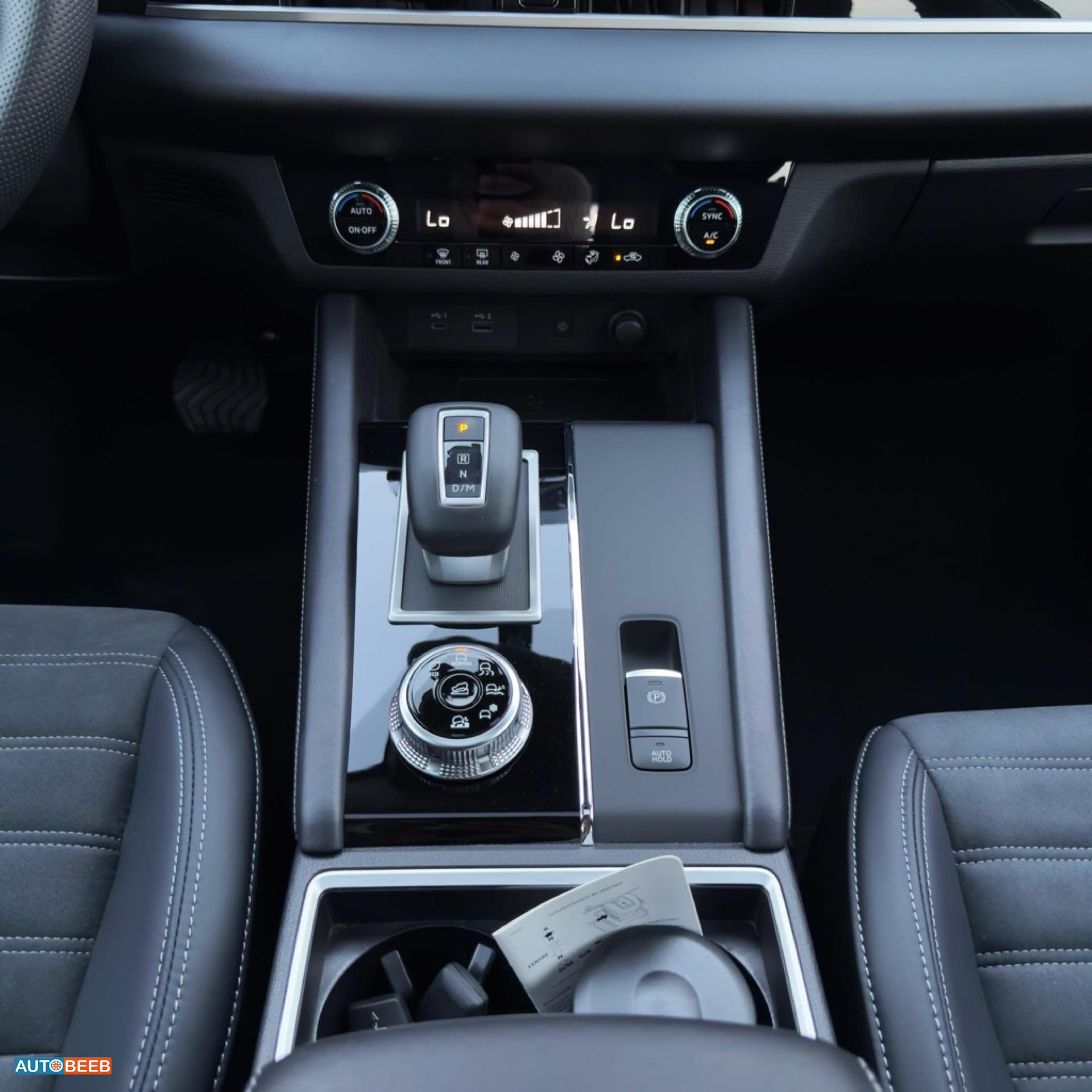 Mitsubishi Outlander 2025