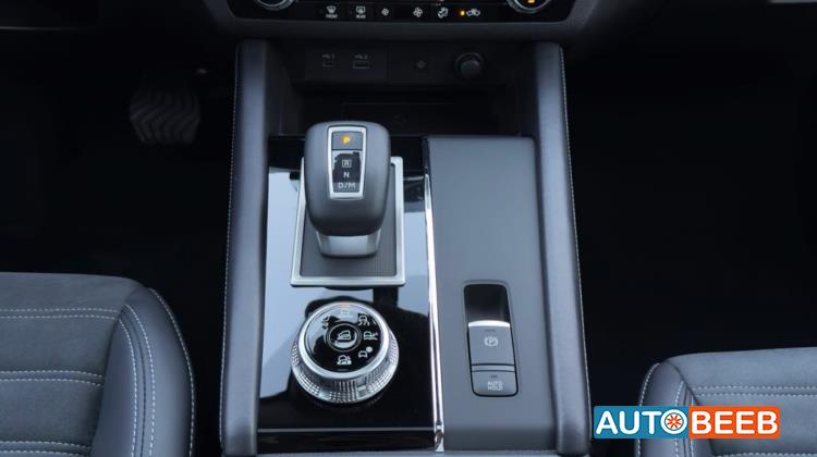 Mitsubishi Outlander 2025