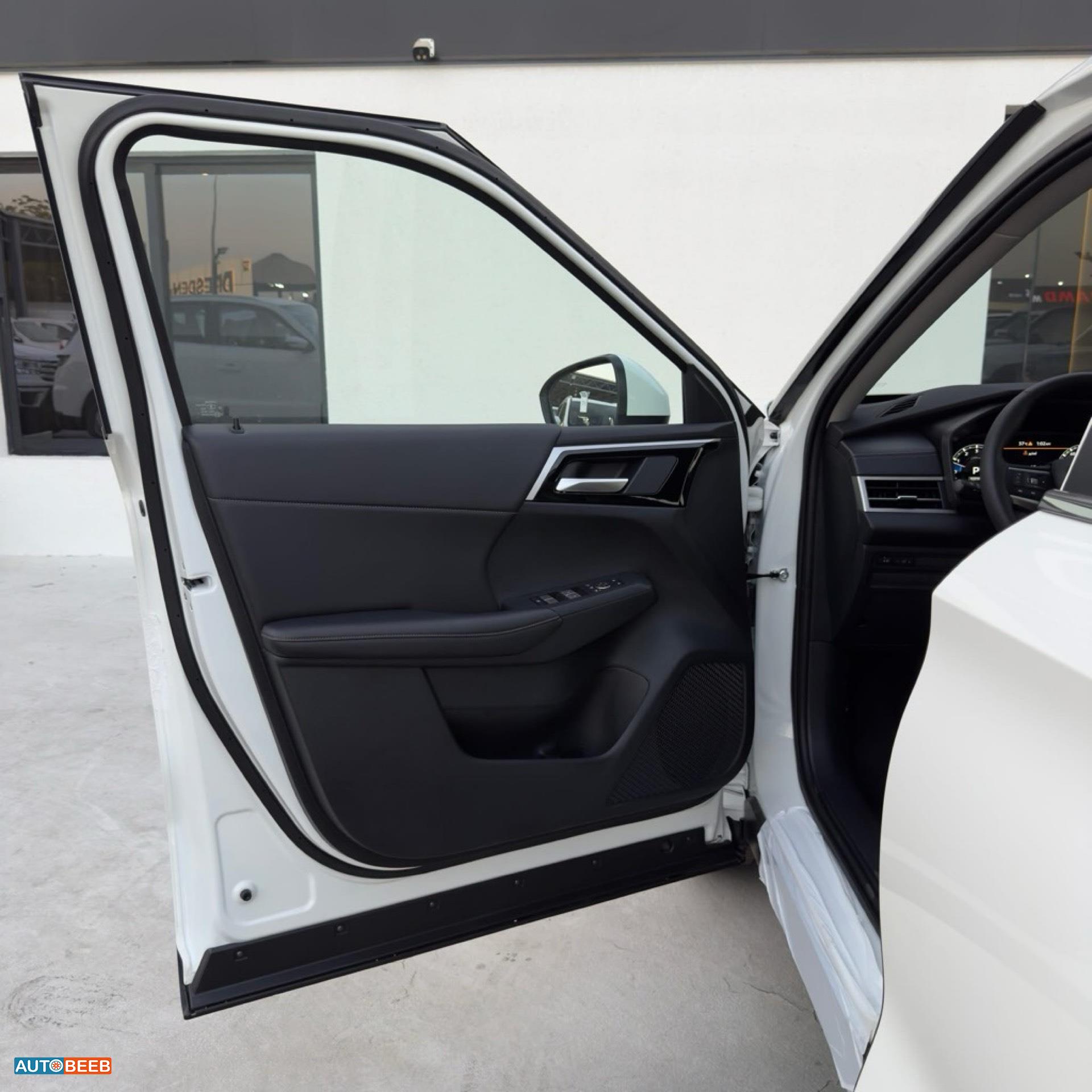 Mitsubishi Outlander 2025