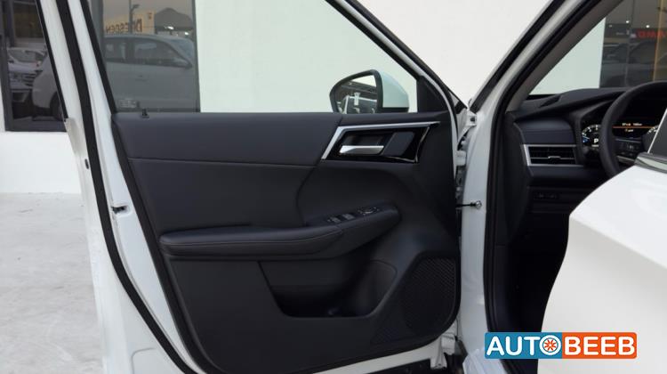 Mitsubishi Outlander 2025