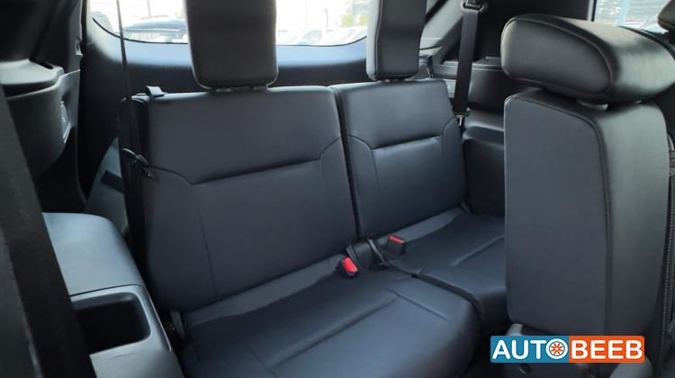 Mitsubishi Outlander 2025