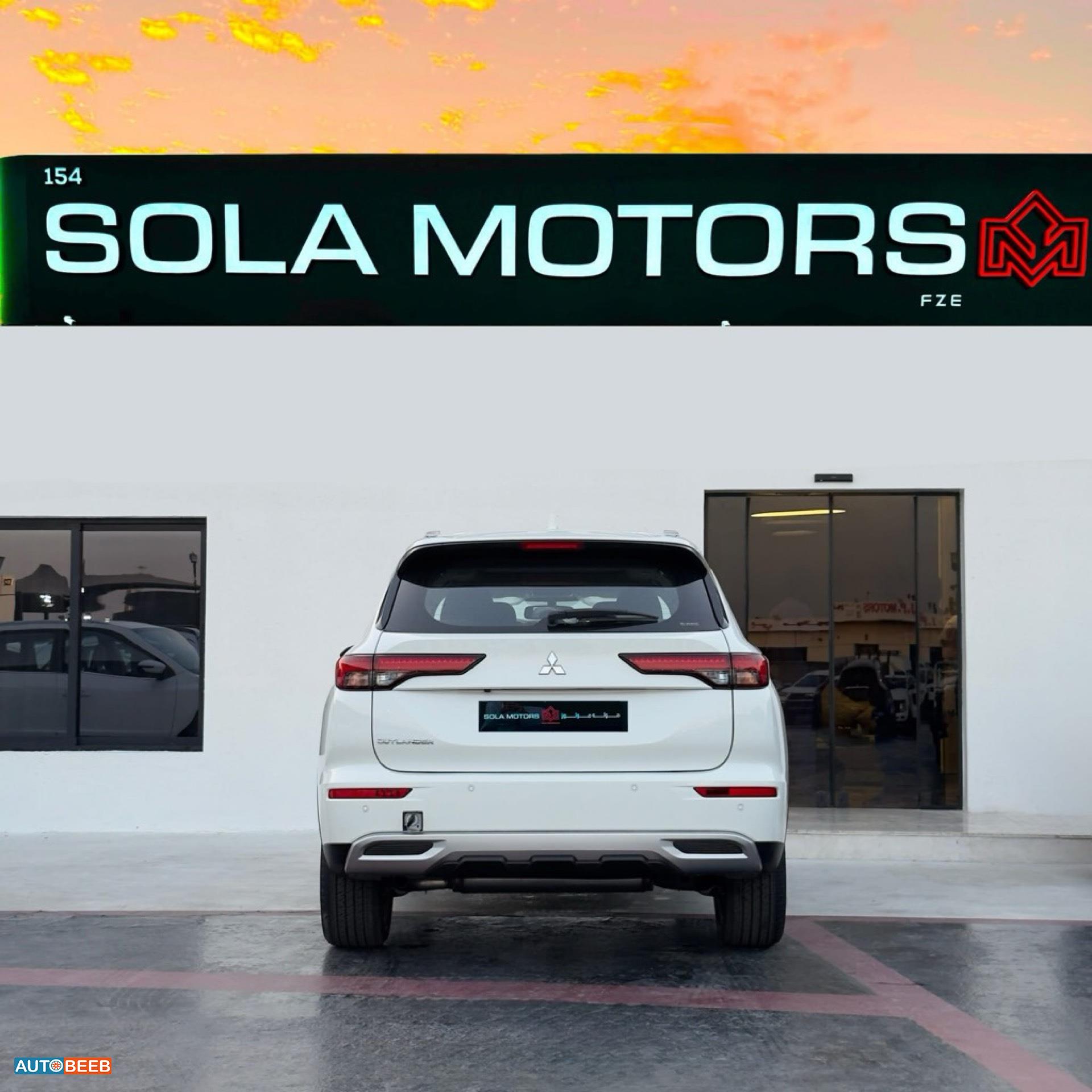 Mitsubishi Outlander 2025