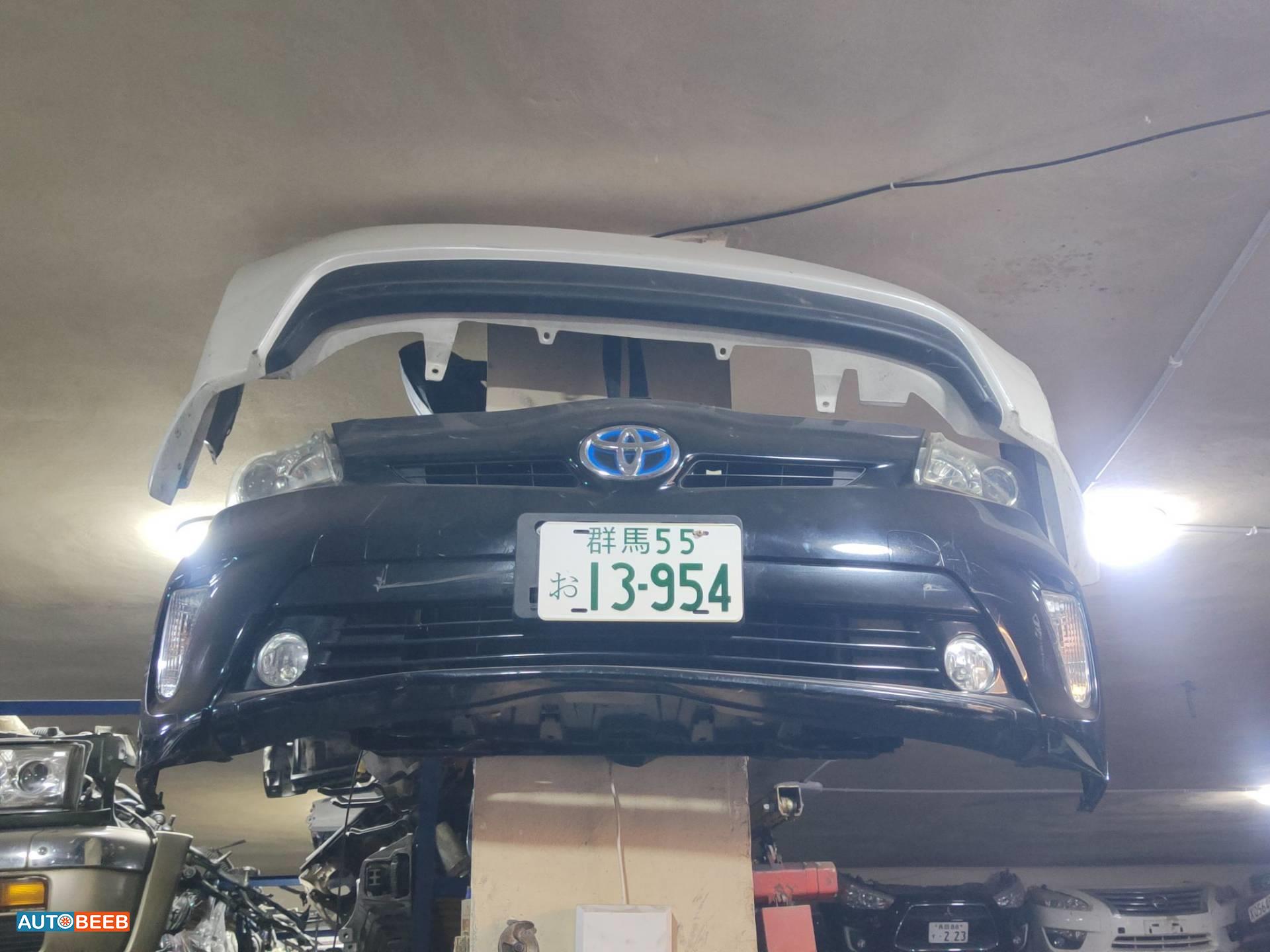 Body  Bumper Toyota Prius