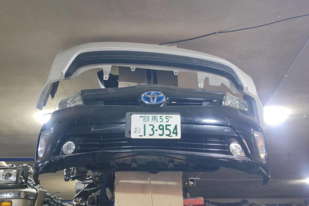 Body  Bumper Toyota Prius