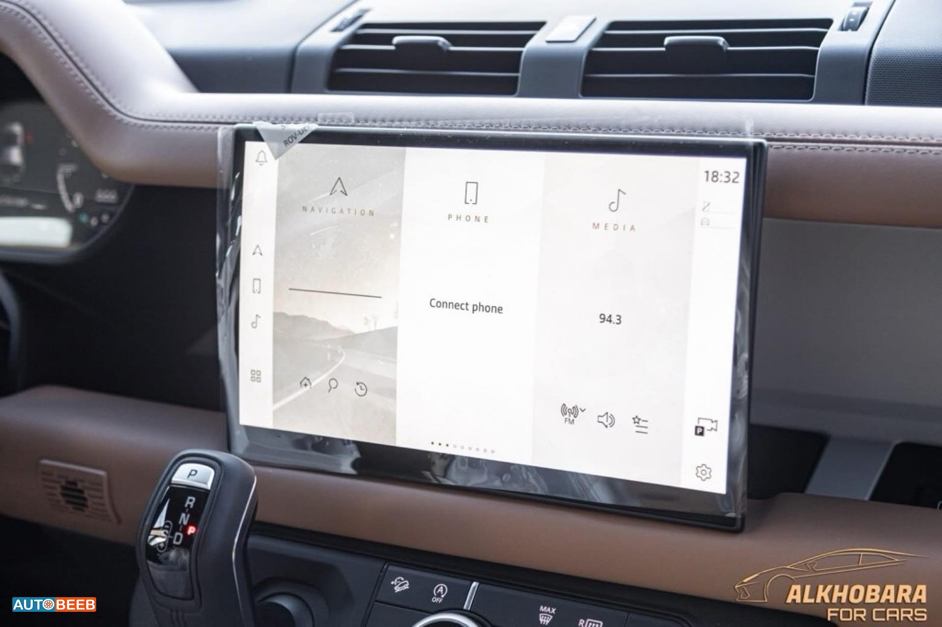 Land Rover Defender 2025