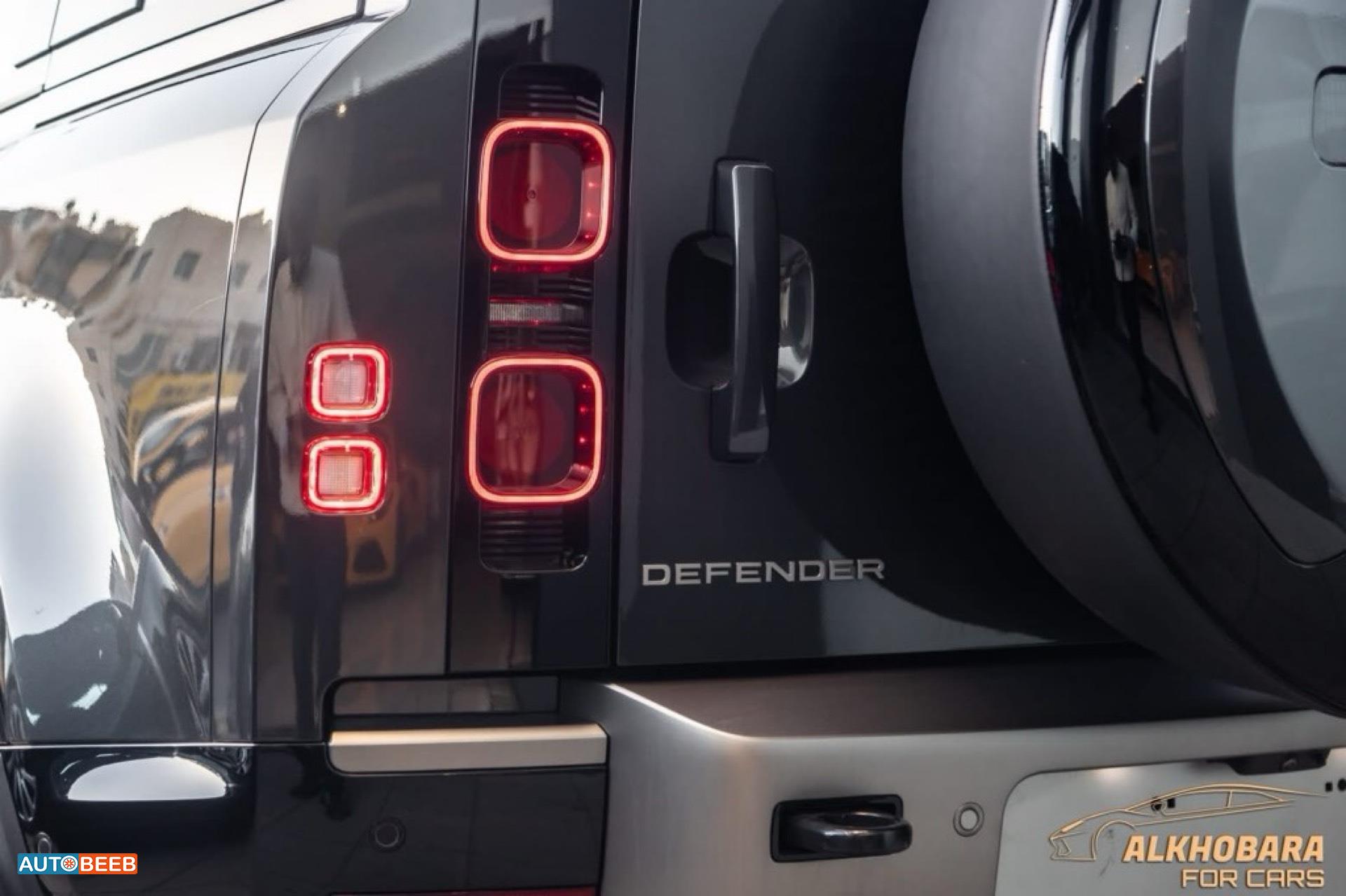 Land Rover Defender 2025