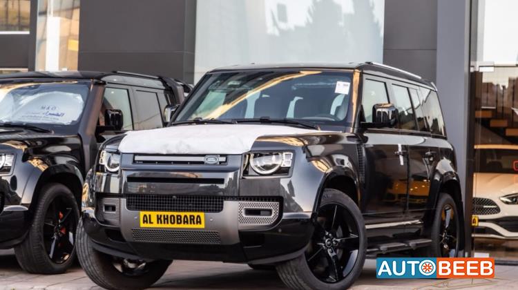 Land Rover Defender 2025