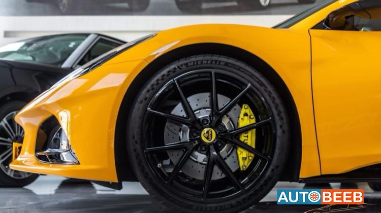 Lotus Emira 2024