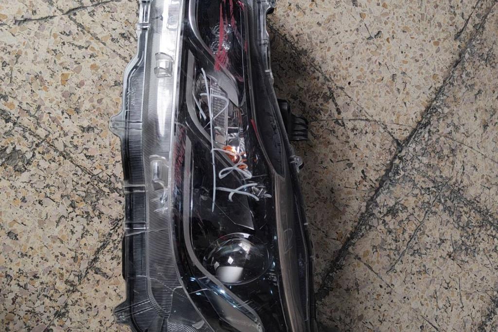 Lights Front light Toyota Corolla