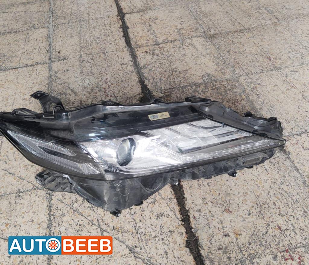 ضوء امامي يمين شمال تويوتا كامري 2019 2020