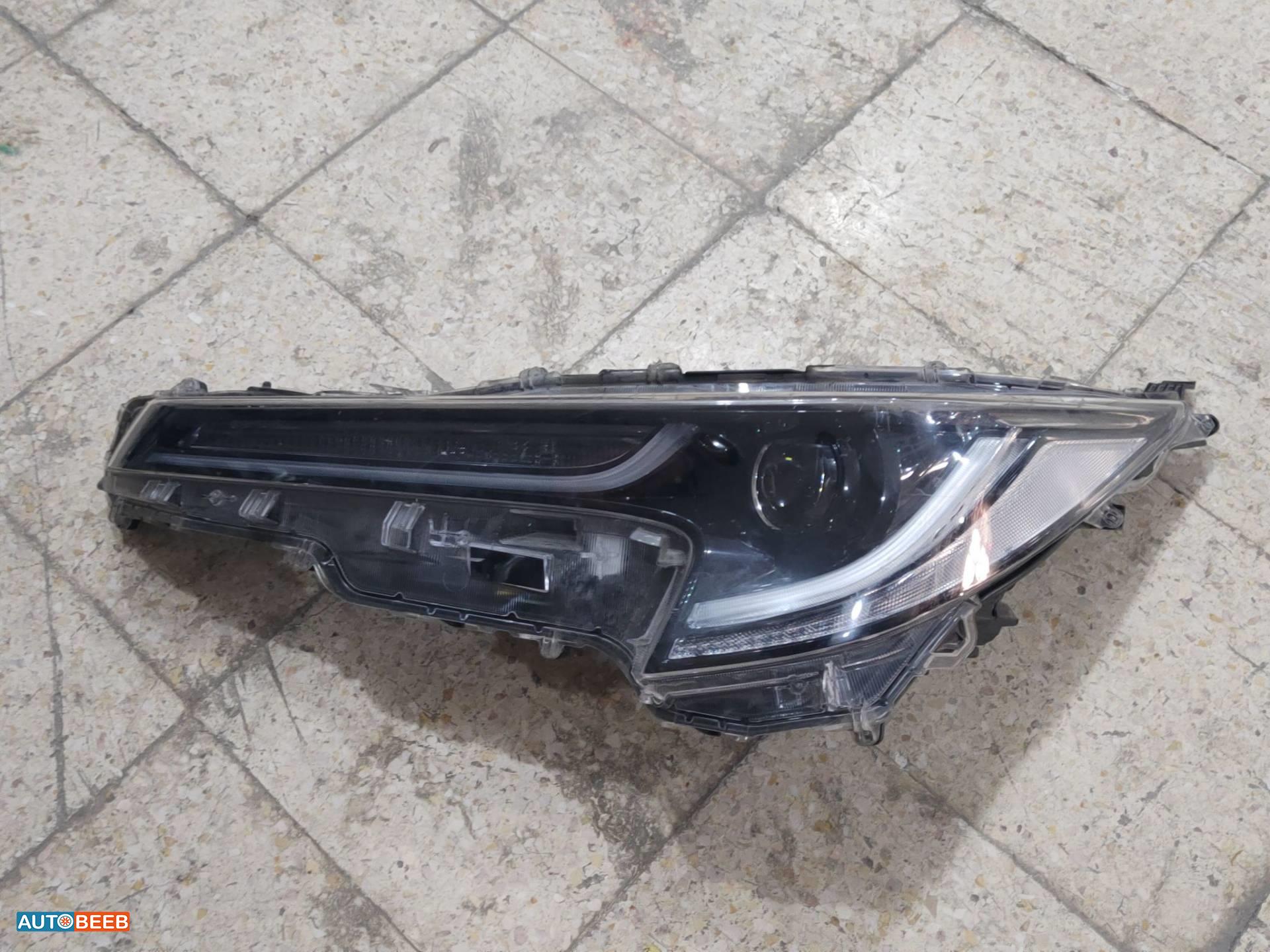 ضوء امامي يمين شمال تويوتا كورولا وارد امريكي 2020 2021