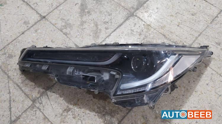 ضوء امامي يمين شمال تويوتا كورولا وارد امريكي 2020 2021