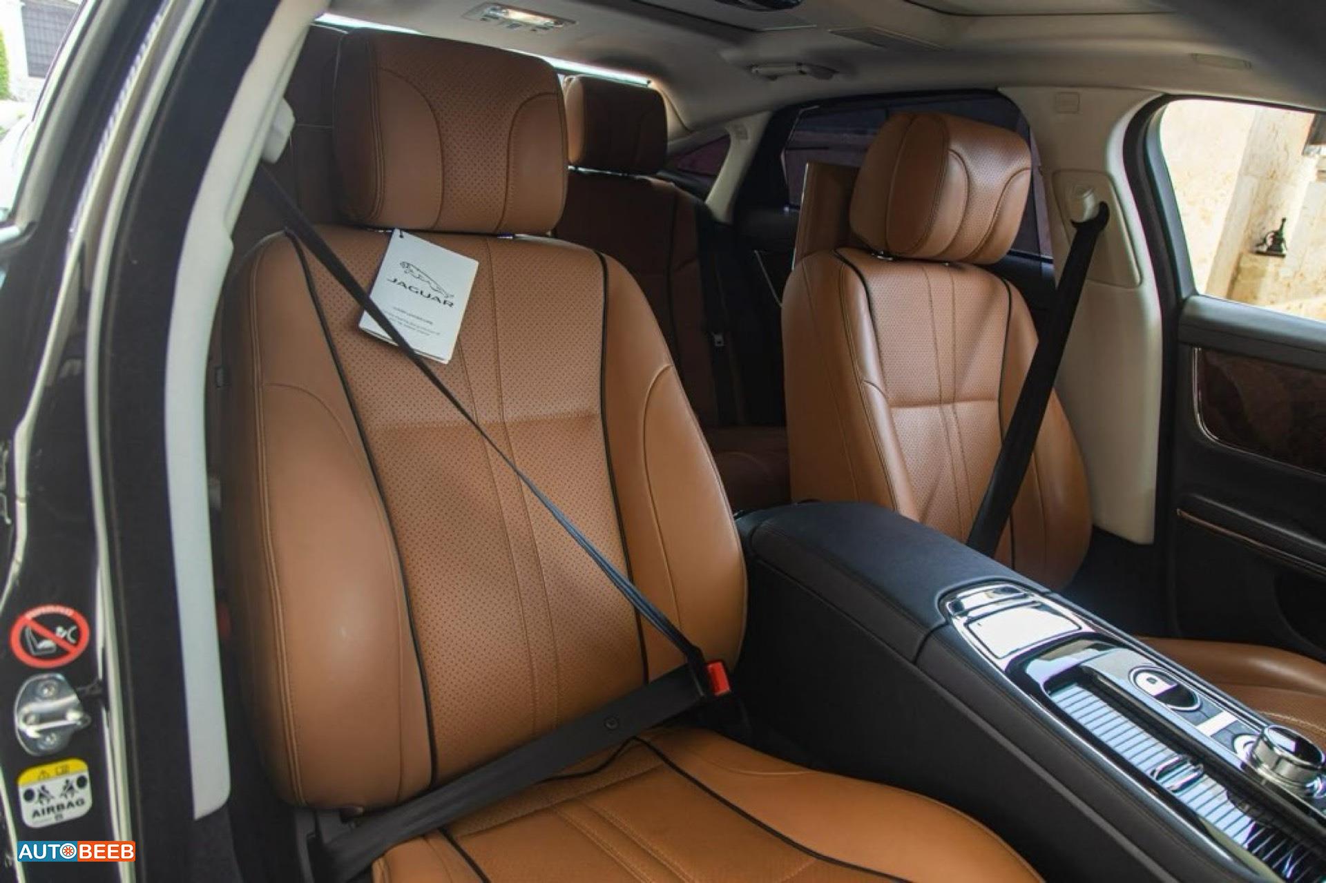 جاكوار XJ 2015