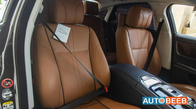 جاكوار XJ 2015