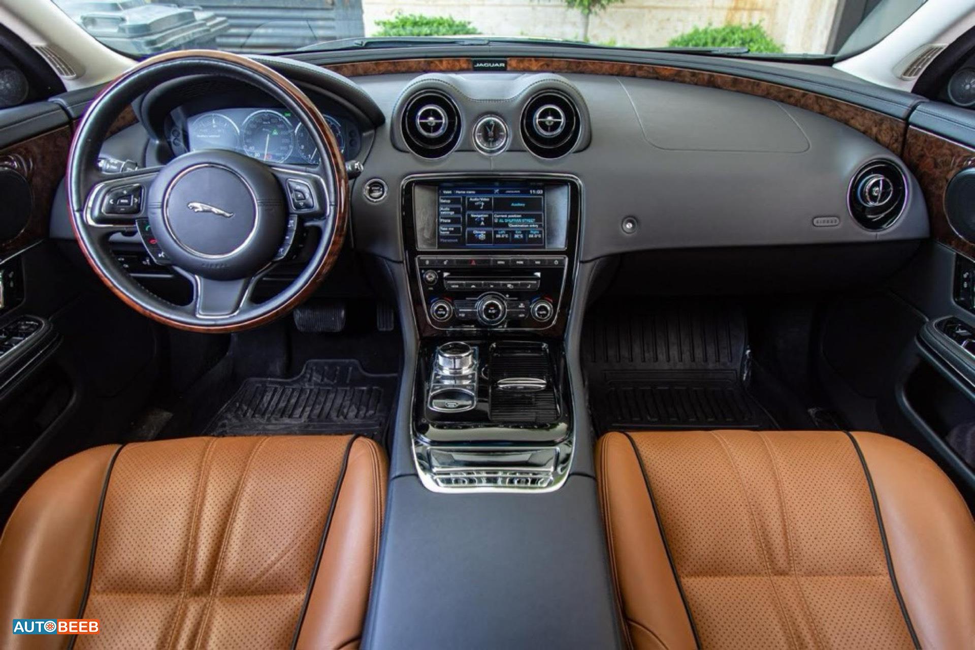 جاكوار XJ 2015