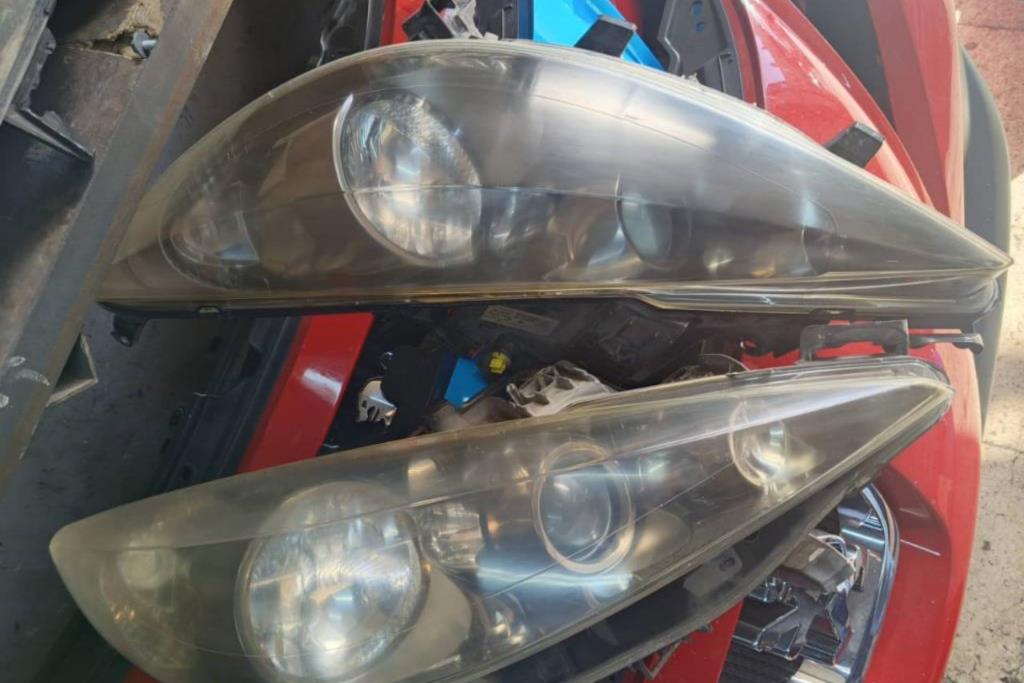 Lights Front light Peugeot 207