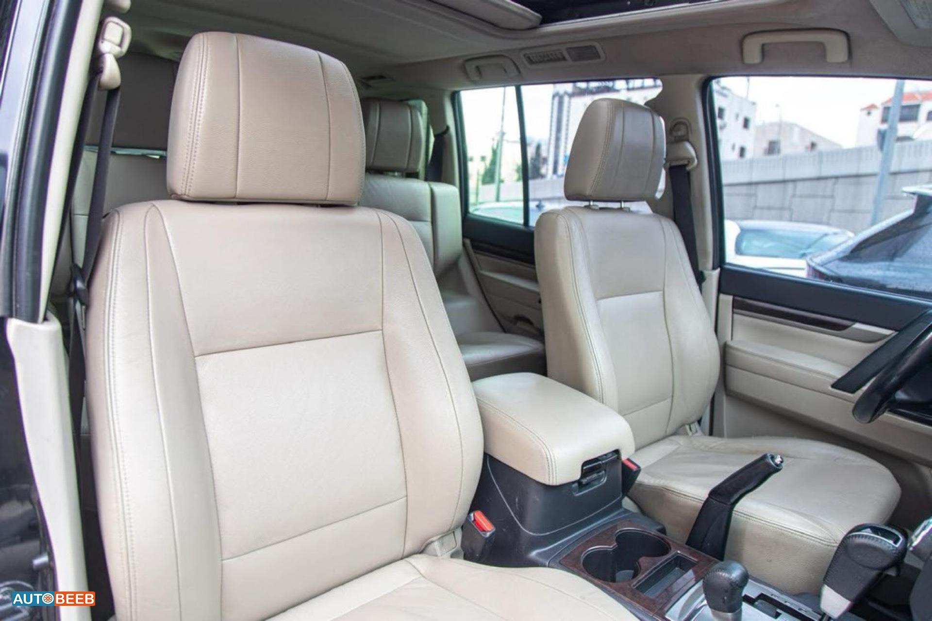 Mitsubishi Pajero 2015